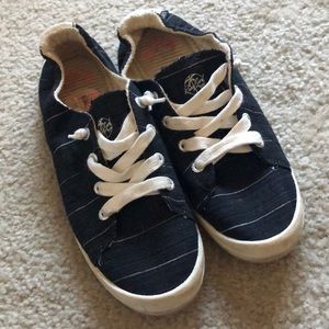 Roxy bay shore shoes